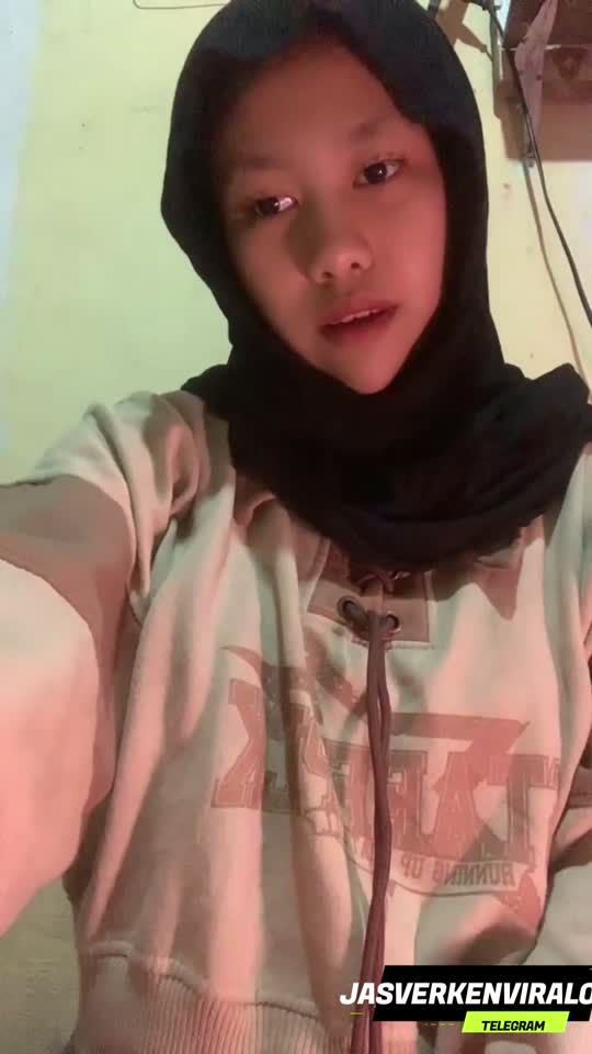 TELE @JASVERKENVIRALOFC – Yang lagi rame cukur kumis – Bokep Indo Viral