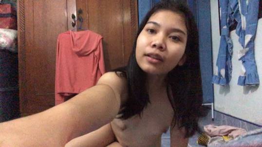 Bokep esempeh twiter bugil dikamar sange