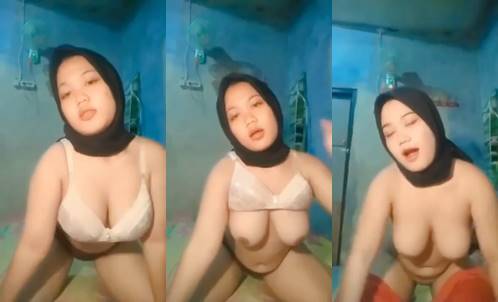 Bokep Jilboobs Mahasiswi Pamer Susu Bulat Gede